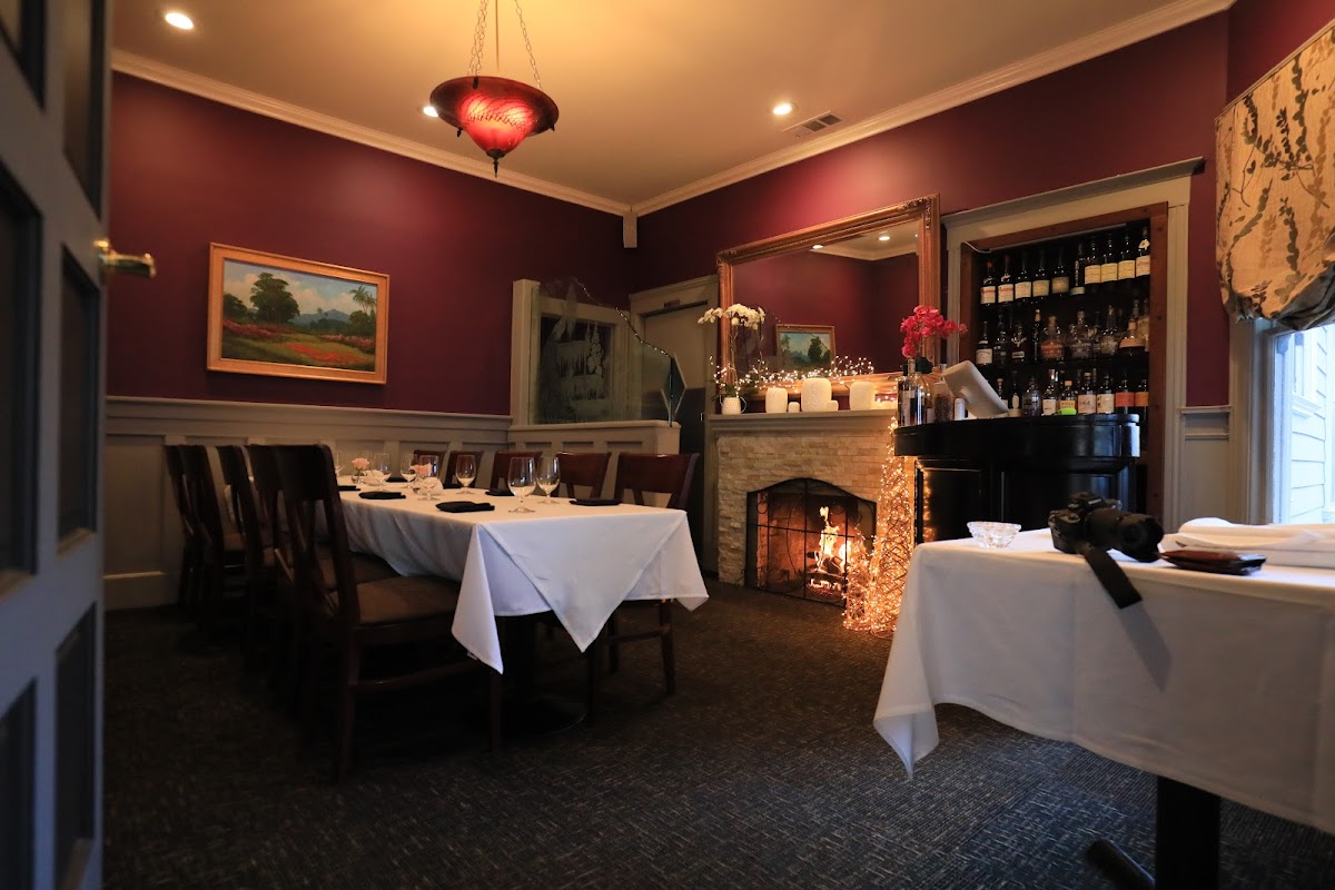 Tied House Cafe & Brewery